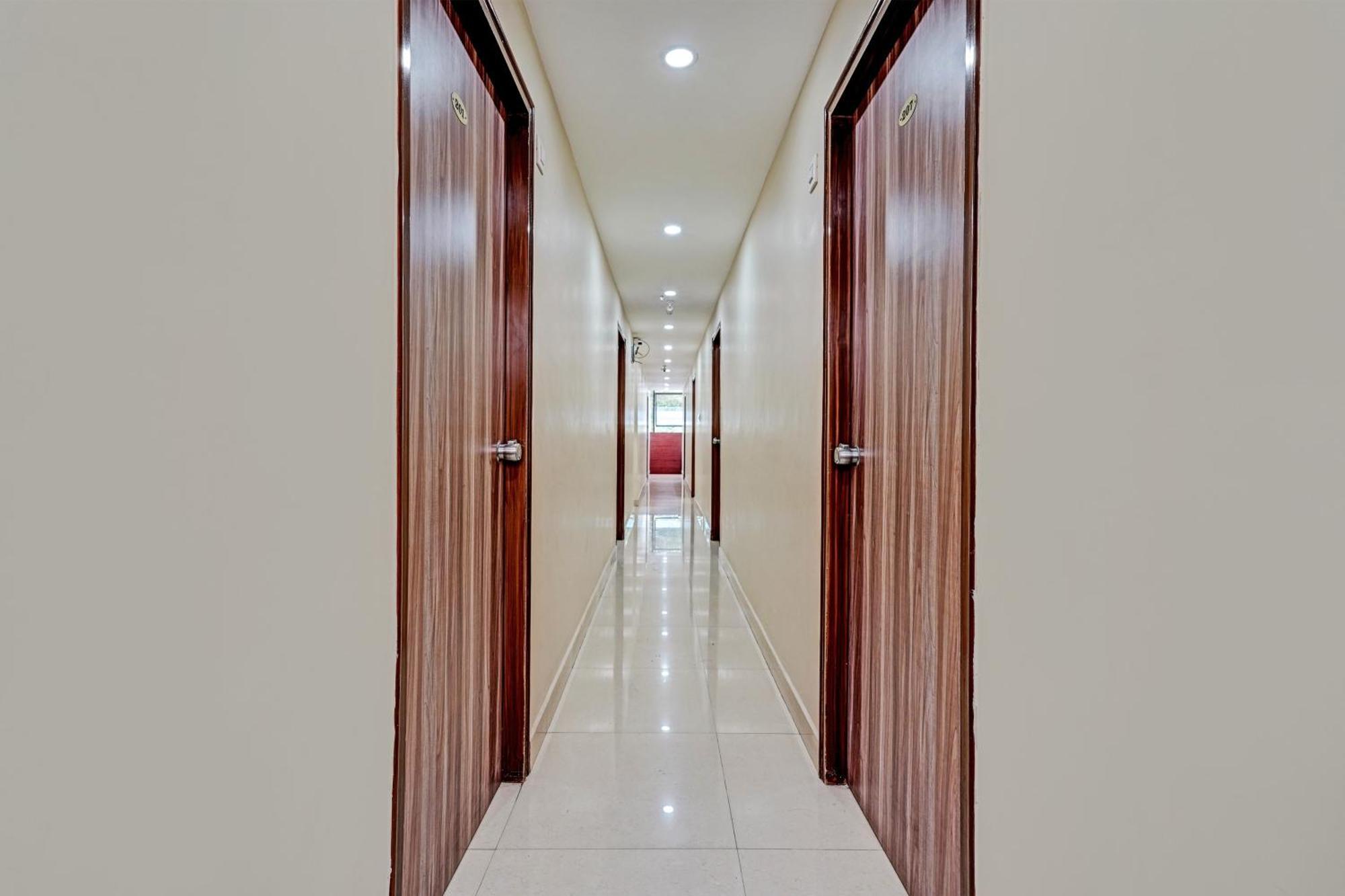Hotel O Maruthi Residency Bangalore Bagian luar foto
